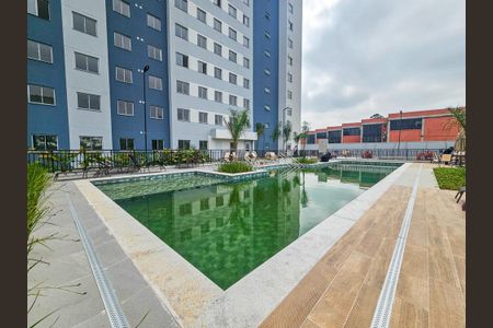 Apartamento à venda com 33m², 2 quartos e sem vaga Apartamento à venda com 33m², 2 quartos e sem vagaÁrea comum - Piscina