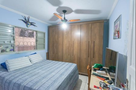 Casa à venda com 164m², 3 quartos e 8 vagas Casa à venda com 164m², 3 quartos e 8 vagasQuarto 1
