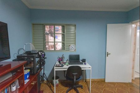 Casa à venda com 164m², 3 quartos e 8 vagas Casa à venda com 164m², 3 quartos e 8 vagasQuarto 2