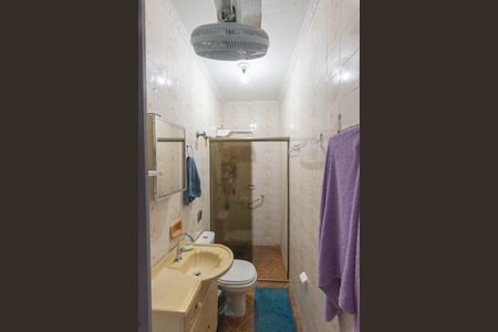Casa à venda com 164m², 3 quartos e 8 vagas Casa à venda com 164m², 3 quartos e 8 vagasBanheiro da Suíte
