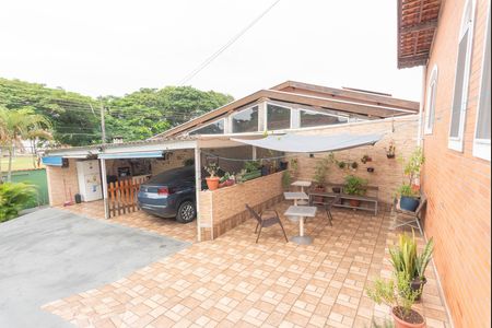 Casa à venda com 164m², 3 quartos e 8 vagas Casa à venda com 164m², 3 quartos e 8 vagasEspaço Gourmet