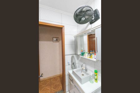 Casa à venda com 164m², 3 quartos e 8 vagas Casa à venda com 164m², 3 quartos e 8 vagasBanheiro