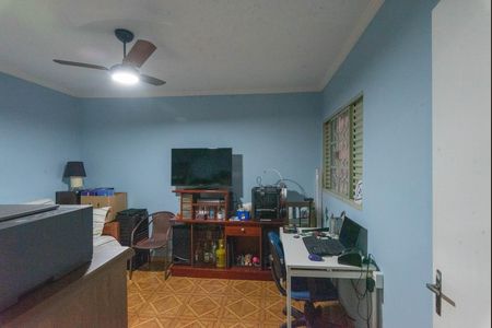 Casa à venda com 164m², 3 quartos e 8 vagas Casa à venda com 164m², 3 quartos e 8 vagasQuarto 2