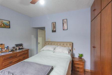 Casa à venda com 164m², 3 quartos e 8 vagas Casa à venda com 164m², 3 quartos e 8 vagasSuíte