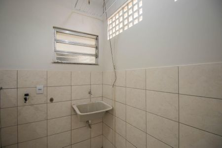 Apartamento para alugar com 60m², 2 quartos e sem vagaCozinha e Área de Serviço