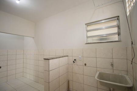 Apartamento para alugar com 60m², 2 quartos e sem vagaCozinha e Área de Serviço