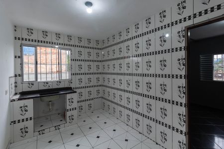 Cozinha de casa para alugar com 1 quarto, 35m² em Conjunto Residencial José Bonifácio, São Paulo