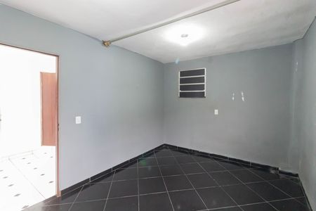 Quarto de casa para alugar com 1 quarto, 35m² em Conjunto Residencial José Bonifácio, São Paulo