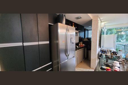 Apartamento para alugar com 90m², 2 quartos e 2 vagasCozinha