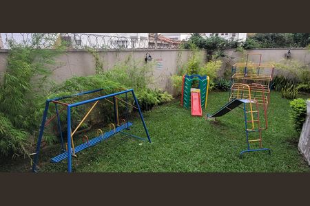 Apartamento para alugar com 90m², 2 quartos e 2 vagasÁrea comum - Playground