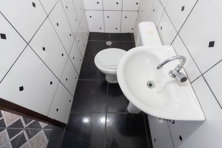 Casa para alugar com 35m², 1 quarto e sem vaga Casa para alugar com 35m², 1 quarto e sem vagaBanheiro