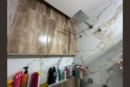Apartamento para alugar com 65m², 2 quartos e 1 vagaBanheiro
