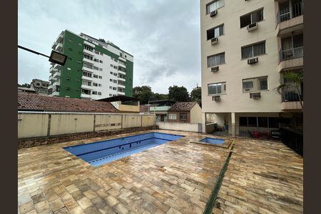 Apartamento para alugar com 65m², 2 quartos e 1 vagaÁrea comum - Piscina