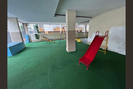 Apartamento para alugar com 65m², 2 quartos e 1 vagaÁrea comum - Playground