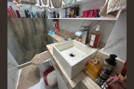 Apartamento para alugar com 65m², 2 quartos e 1 vagaBanheiro