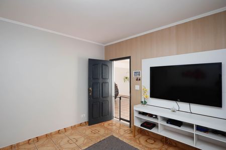 Casa à venda com 311m², 4 quartos e 8 vagasSala 