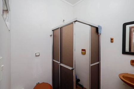 Casa à venda com 311m², 4 quartos e 8 vagasBanheiro 4