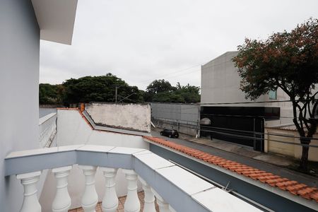 Casa à venda com 311m², 4 quartos e 8 vagasVaranda 
