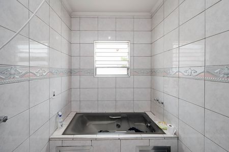 Casa à venda com 311m², 4 quartos e 8 vagasBanheiro da Suíte 
