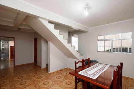 Casa à venda com 311m², 4 quartos e 8 vagasSala de Jantar