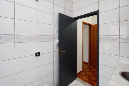 Casa à venda com 311m², 4 quartos e 8 vagasBanheiro da Suíte 