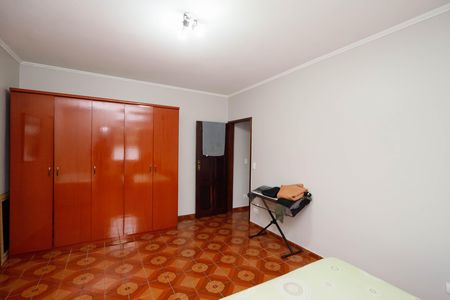Casa à venda com 311m², 4 quartos e 8 vagasQuarto 3