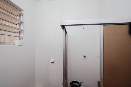 Casa à venda com 311m², 4 quartos e 8 vagasBanheiro 4