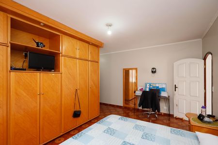 Casa à venda com 311m², 4 quartos e 8 vagasSuíte 