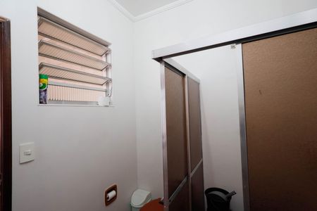 Casa à venda com 311m², 4 quartos e 8 vagasBanheiro 4