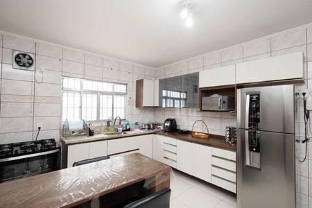 Casa à venda com 311m², 4 quartos e 8 vagasCozinha - ArmáriosCozinha - Armários