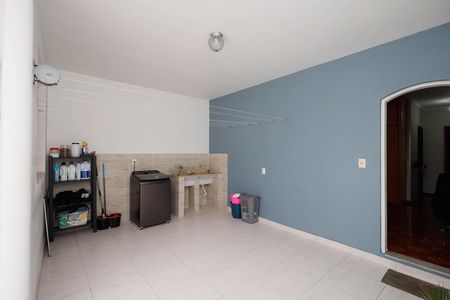 Casa à venda com 311m², 4 quartos e 8 vagasÁrea de Serviço