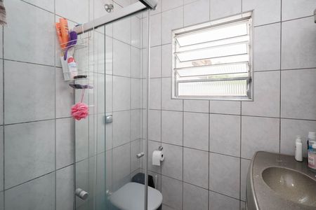 Casa à venda com 311m², 4 quartos e 8 vagasBanheiro 2