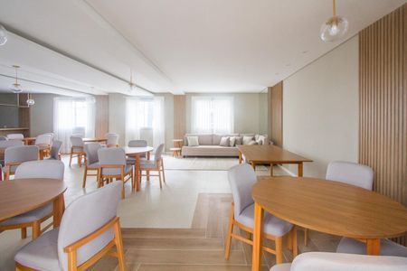Apartamento para alugar com 39m², 2 quartos e sem vaga