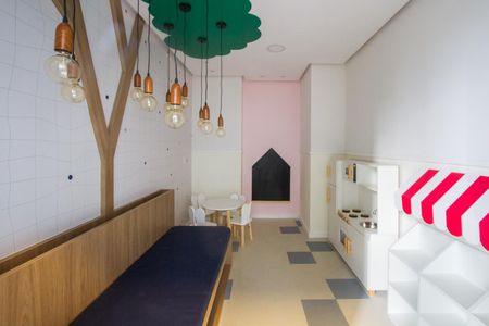 Apartamento para alugar com 39m², 2 quartos e sem vaga