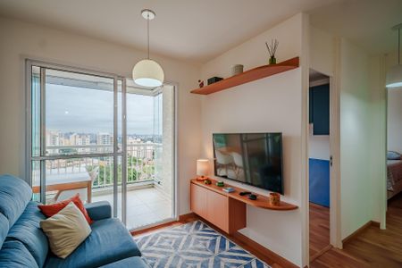 Sala de apartamento para alugar com 2 quartos, 57m² em Vila Gomes, São Paulo