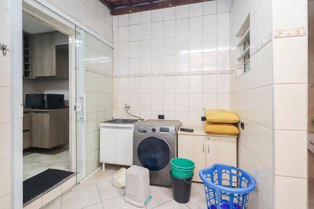 Casa de condomínio para alugar com 75m², 2 quartos e 1 vagaÁrea de Serviço / Quintal