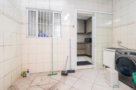 Casa de condomínio para alugar com 75m², 2 quartos e 1 vagaÁrea de Serviço / Quintal