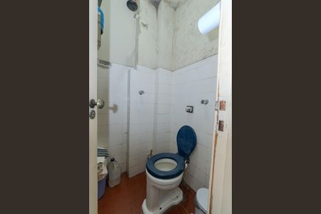 Apartamento à venda com 175m², 4 quartos e sem vaga Apartamento à venda com 175m², 4 quartos e sem vagaBanheiro de serviço