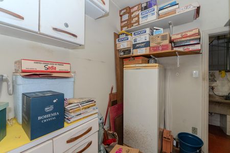 Apartamento à venda com 175m², 4 quartos e sem vaga Apartamento à venda com 175m², 4 quartos e sem vagaQuarto de Serviço