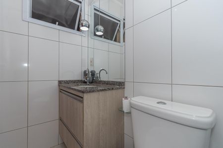 Banheiro da Suíte  de apartamento para alugar com 2 quartos, 65m² em Centro, Sumaré