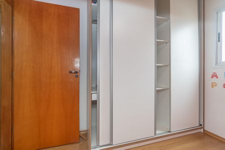 Apartamento para alugar com 65m², 2 quartos e 1 vaga Apartamento para alugar com 65m², 2 quartos e 1 vagaQuarto
