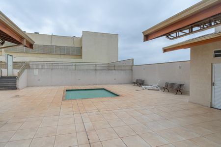 Apartamento para alugar com 65m², 2 quartos e 1 vaga Apartamento para alugar com 65m², 2 quartos e 1 vagaÁrea comum - Piscina
