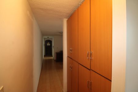 Sala de apartamento à venda com 2 quartos, 46m² em Vila Carmosina, São Paulo