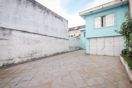 Casa à venda com 80m², 2 quartos e 5 vagas Casa à venda com 80m², 2 quartos e 5 vagasGaragem