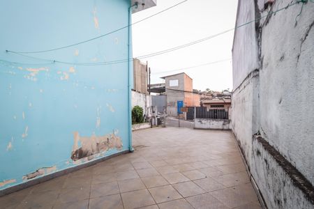 Casa à venda com 80m², 2 quartos e 5 vagas Casa à venda com 80m², 2 quartos e 5 vagasGaragem