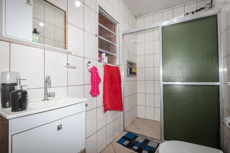 Casa à venda com 80m², 2 quartos e 5 vagas Casa à venda com 80m², 2 quartos e 5 vagasBanheiro