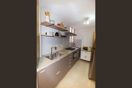 Apartamento à venda com 63m², 2 quartos e 1 vaga Apartamento à venda com 63m², 2 quartos e 1 vagaCozinha e Área de Serviço