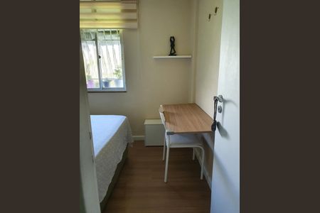 Quarto 2 de apartamento para alugar com 2 quartos, 57m² em Fátima, Niterói