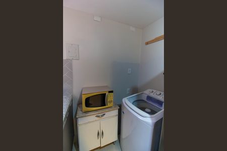 Apartamento à venda com 63m², 2 quartos e 1 vaga Apartamento à venda com 63m², 2 quartos e 1 vagaCozinha e Área de Serviço