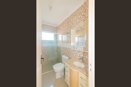Casa para alugar com 260m², 2 quartos e 3 vagas Casa para alugar com 260m², 2 quartos e 3 vagasBanheiro Social
